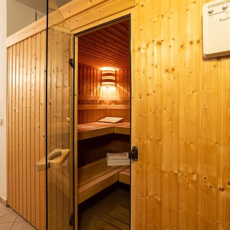Haus Strandburg - Hinter Duene Und Meer Binz Exterior photo