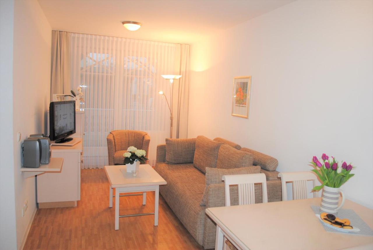 Haus Strandburg - Hinter Duene Und Meer Binz Exterior photo