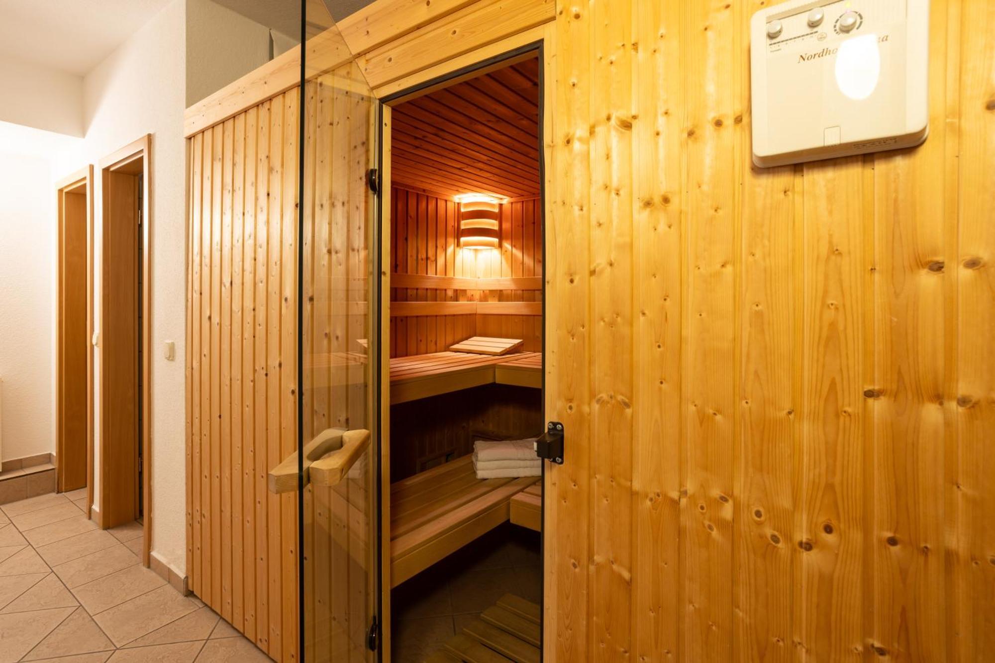 Haus Strandburg - Hinter Duene Und Meer Binz Exterior photo
