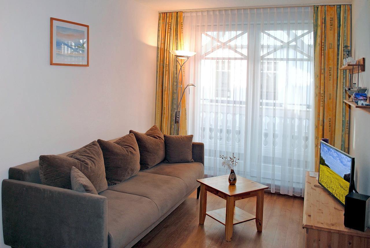 Haus Strandburg - Hinter Duene Und Meer Binz Exterior photo
